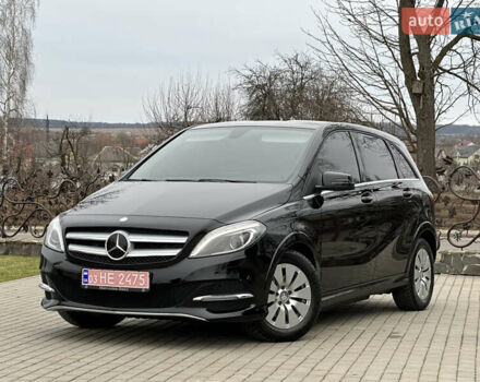 Черный Мерседес Б-класс, объемом двигателя 0 л и пробегом 72 тыс. км за 10550 $, фото 12 на Automoto.ua