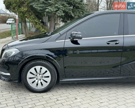 Черный Мерседес Б-класс, объемом двигателя 0 л и пробегом 72 тыс. км за 10550 $, фото 40 на Automoto.ua