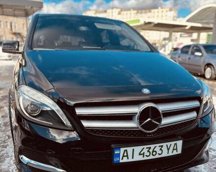 Черный Мерседес Б-класс, объемом двигателя 0 л и пробегом 83 тыс. км за 12500 $, фото 1 на Automoto.ua