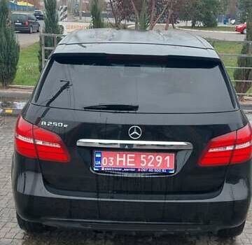 Черный Мерседес Б-класс, объемом двигателя 0 л и пробегом 122 тыс. км за 12291 $, фото 16 на Automoto.ua