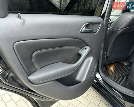 Черный Мерседес Б-класс, объемом двигателя 0 л и пробегом 72 тыс. км за 10550 $, фото 48 на Automoto.ua