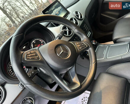 Черный Мерседес Б-класс, объемом двигателя 0 л и пробегом 72 тыс. км за 10550 $, фото 44 на Automoto.ua