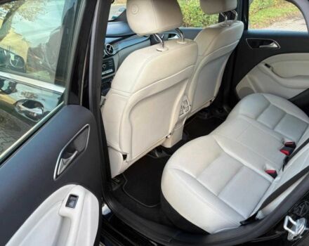 Черный Мерседес Б-класс, объемом двигателя 0 л и пробегом 132 тыс. км за 7500 $, фото 11 на Automoto.ua