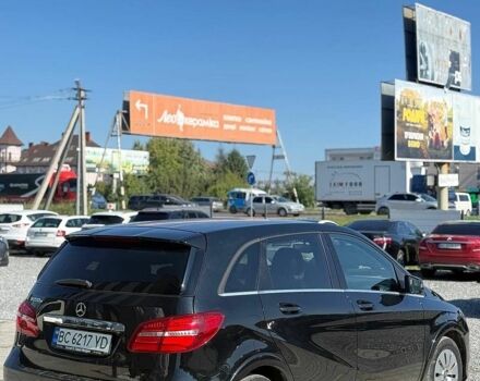 Черный Мерседес Б-класс, объемом двигателя 0 л и пробегом 91 тыс. км за 11990 $, фото 2 на Automoto.ua
