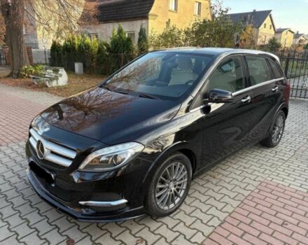 Черный Мерседес Б-класс, объемом двигателя 0 л и пробегом 132 тыс. км за 7500 $, фото 2 на Automoto.ua