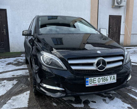 Черный Мерседес Б-класс, объемом двигателя 0 л и пробегом 111 тыс. км за 13000 $, фото 10 на Automoto.ua