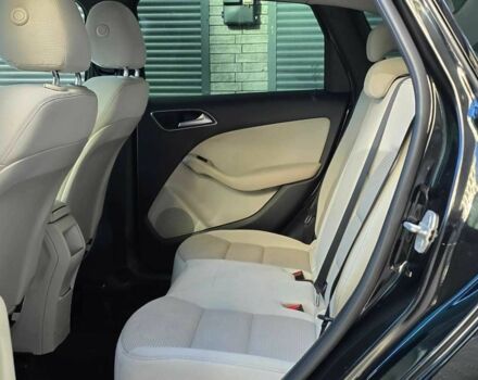 Черный Мерседес Б-класс, объемом двигателя 2.2 л и пробегом 105 тыс. км за 14099 $, фото 10 на Automoto.ua