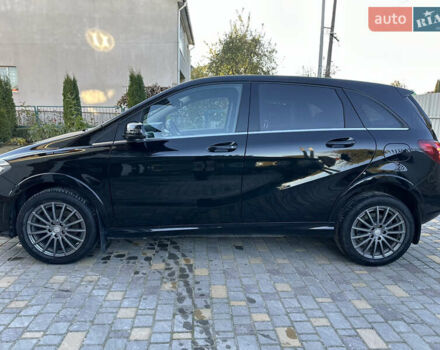 Черный Мерседес Б-класс, объемом двигателя 0 л и пробегом 90 тыс. км за 10900 $, фото 3 на Automoto.ua