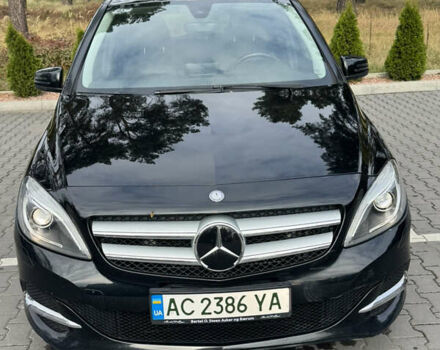 Чорний Мерседес Б-клас, об'ємом двигуна 0 л та пробігом 157 тис. км за 8600 $, фото 1 на Automoto.ua
