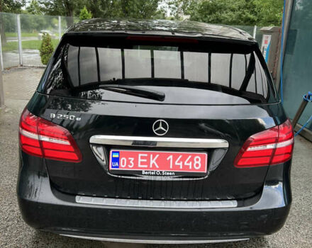 Чорний Мерседес Б-клас, об'ємом двигуна 0 л та пробігом 76 тис. км за 10800 $, фото 3 на Automoto.ua