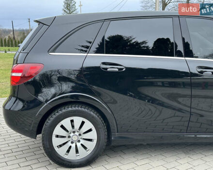 Черный Мерседес Б-класс, объемом двигателя 0 л и пробегом 72 тыс. км за 10550 $, фото 37 на Automoto.ua