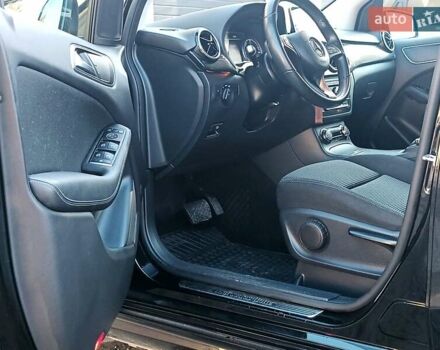 Чорний Мерседес Б-клас, об'ємом двигуна 0 л та пробігом 76 тис. км за 9999 $, фото 40 на Automoto.ua