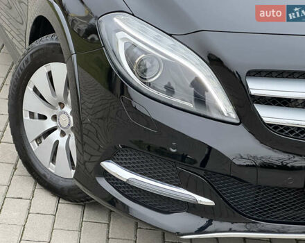 Черный Мерседес Б-класс, объемом двигателя 0 л и пробегом 72 тыс. км за 10550 $, фото 8 на Automoto.ua