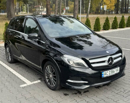 Чорний Мерседес Б-клас, об'ємом двигуна 0 л та пробігом 157 тис. км за 8600 $, фото 2 на Automoto.ua