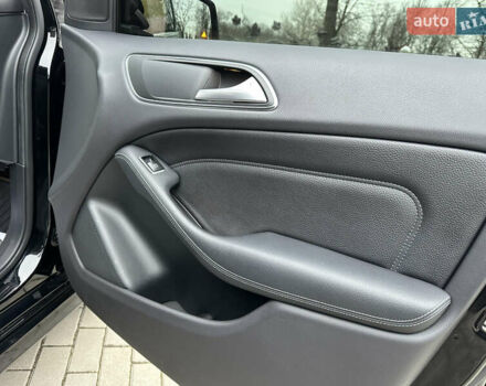 Черный Мерседес Б-класс, объемом двигателя 0 л и пробегом 72 тыс. км за 10550 $, фото 53 на Automoto.ua