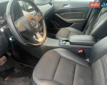 Черный Мерседес Б-класс, объемом двигателя 0 л и пробегом 39 тыс. км за 11000 $, фото 16 на Automoto.ua