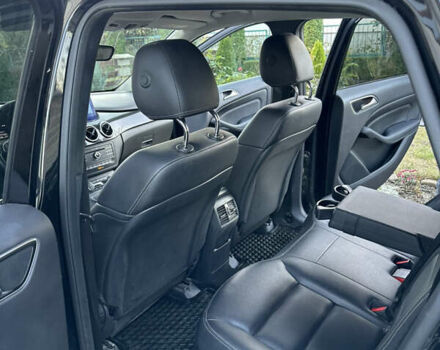 Черный Мерседес Б-класс, объемом двигателя 0 л и пробегом 90 тыс. км за 10900 $, фото 10 на Automoto.ua