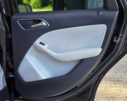 Черный Мерседес Б-класс, объемом двигателя 2.2 л и пробегом 105 тыс. км за 14099 $, фото 2 на Automoto.ua