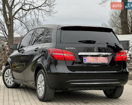 Черный Мерседес Б-класс, объемом двигателя 0 л и пробегом 72 тыс. км за 10550 $, фото 18 на Automoto.ua