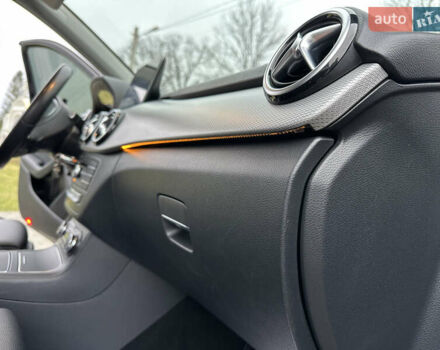 Черный Мерседес Б-класс, объемом двигателя 0 л и пробегом 72 тыс. км за 10550 $, фото 55 на Automoto.ua