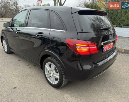 Черный Мерседес Б-класс, объемом двигателя 0 л и пробегом 39 тыс. км за 11000 $, фото 3 на Automoto.ua