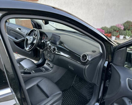 Черный Мерседес Б-класс, объемом двигателя 0 л и пробегом 90 тыс. км за 10900 $, фото 13 на Automoto.ua