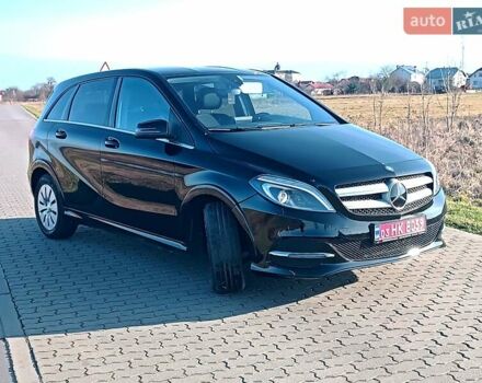 Чорний Мерседес Б-клас, об'ємом двигуна 0 л та пробігом 76 тис. км за 9999 $, фото 2 на Automoto.ua