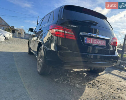 Чорний Мерседес Б-клас, об'ємом двигуна 0 л та пробігом 85 тис. км за 9999 $, фото 5 на Automoto.ua