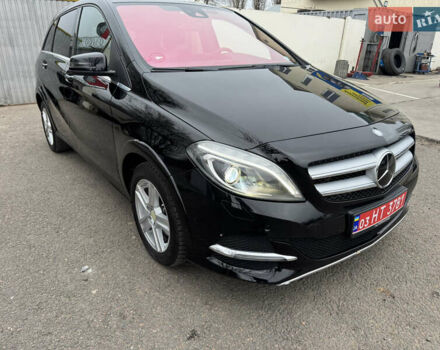 Черный Мерседес Б-класс, объемом двигателя 0 л и пробегом 39 тыс. км за 11000 $, фото 1 на Automoto.ua