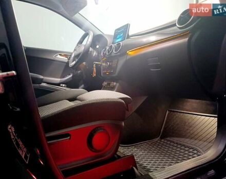 Чорний Мерседес Б-клас, об'ємом двигуна 0 л та пробігом 76 тис. км за 9999 $, фото 59 на Automoto.ua