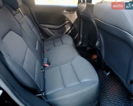 Чорний Мерседес Б-клас, об'ємом двигуна 0 л та пробігом 76 тис. км за 9999 $, фото 49 на Automoto.ua