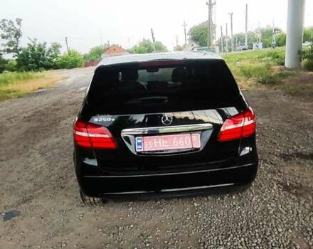Чорний Мерседес Б-клас, об'ємом двигуна 0 л та пробігом 130 тис. км за 10950 $, фото 1 на Automoto.ua