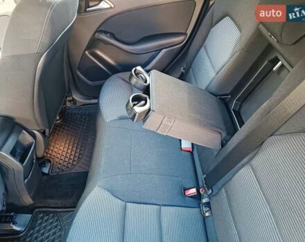 Чорний Мерседес Б-клас, об'ємом двигуна 0 л та пробігом 76 тис. км за 9999 $, фото 46 на Automoto.ua