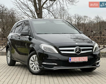 Черный Мерседес Б-класс, объемом двигателя 0 л и пробегом 72 тыс. км за 10550 $, фото 6 на Automoto.ua