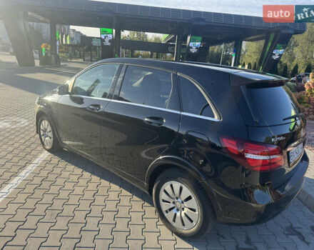 Чорний Мерседес Б-клас, об'ємом двигуна 0 л та пробігом 65 тис. км за 13900 $, фото 8 на Automoto.ua