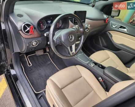 Чорний Мерседес Б-клас, об'ємом двигуна 0 л та пробігом 80 тис. км за 10200 $, фото 6 на Automoto.ua