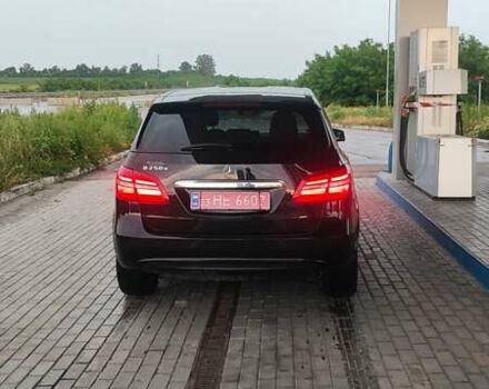 Чорний Мерседес Б-клас, об'ємом двигуна 0 л та пробігом 130 тис. км за 10950 $, фото 4 на Automoto.ua