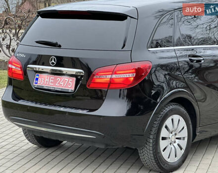 Черный Мерседес Б-класс, объемом двигателя 0 л и пробегом 72 тыс. км за 10550 $, фото 31 на Automoto.ua