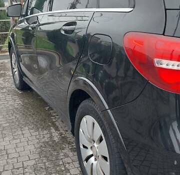 Черный Мерседес Б-класс, объемом двигателя 0 л и пробегом 122 тыс. км за 12291 $, фото 15 на Automoto.ua