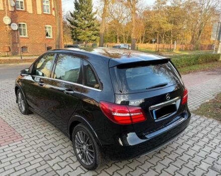 Черный Мерседес Б-класс, объемом двигателя 0 л и пробегом 132 тыс. км за 7500 $, фото 4 на Automoto.ua