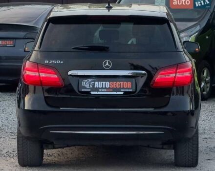 Черный Мерседес Б-класс, объемом двигателя 0 л и пробегом 66 тыс. км за 13500 $, фото 11 на Automoto.ua