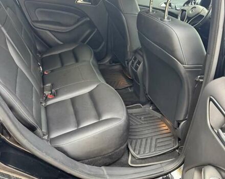 Черный Мерседес Б-класс, объемом двигателя 0 л и пробегом 70 тыс. км за 12000 $, фото 4 на Automoto.ua