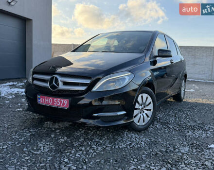 Чорний Мерседес Б-клас, об'ємом двигуна 0 л та пробігом 90 тис. км за 9250 $, фото 24 на Automoto.ua