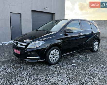 Чорний Мерседес Б-клас, об'ємом двигуна 0 л та пробігом 90 тис. км за 9250 $, фото 4 на Automoto.ua