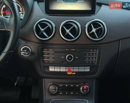 Черный Мерседес Б-класс, объемом двигателя 0 л и пробегом 66 тыс. км за 13500 $, фото 33 на Automoto.ua