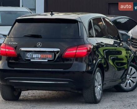 Черный Мерседес Б-класс, объемом двигателя 0 л и пробегом 66 тыс. км за 13500 $, фото 9 на Automoto.ua