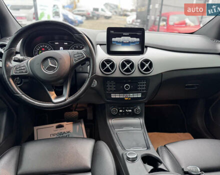 Черный Мерседес Б-класс, объемом двигателя 1.99 л и пробегом 125 тыс. км за 17500 $, фото 31 на Automoto.ua