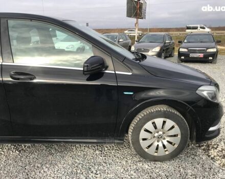 Черный Мерседес Б-класс, объемом двигателя 0 л и пробегом 118 тыс. км за 12490 $, фото 15 на Automoto.ua