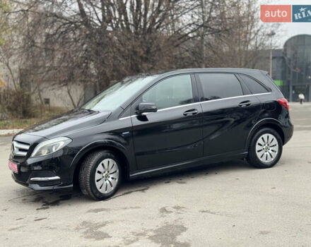 Черный Мерседес Б-класс, объемом двигателя 0 л и пробегом 99 тыс. км за 10500 $, фото 14 на Automoto.ua