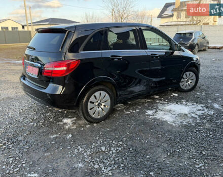 Чорний Мерседес Б-клас, об'ємом двигуна 0 л та пробігом 90 тис. км за 9250 $, фото 26 на Automoto.ua